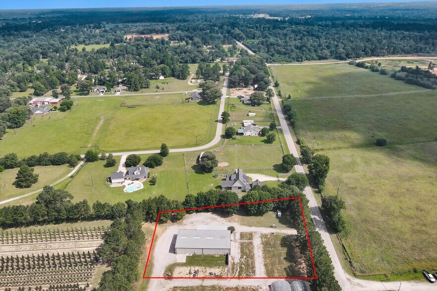 12585 Rose Rd, Willis, TX à vendre - Photo de l’immeuble – Image 1 sur 25