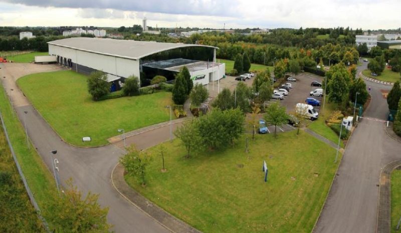 2 Omega Dr, Manchester à louer - Photo de l’immeuble – Image 1 sur 13