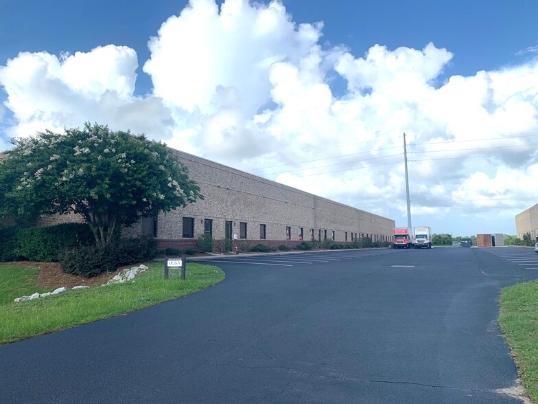 454 Deanna Ln, Wando, SC à louer - Photo de l’immeuble – Image 1 sur 3