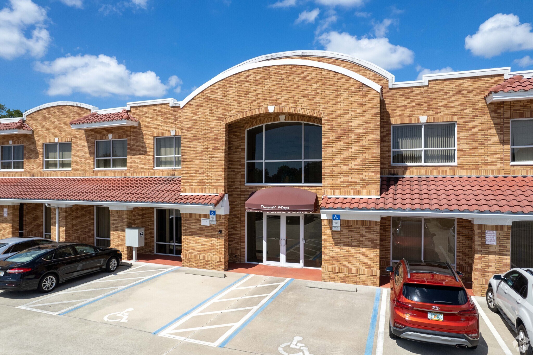 2100 S Ridgewood Ave, Daytona Beach, FL à louer Photo principale– Image 1 sur 7