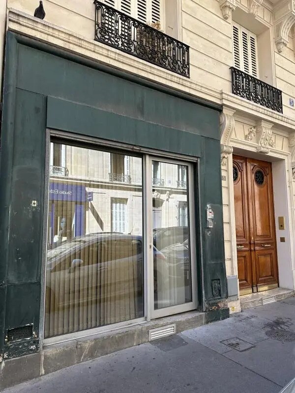Plus de détails pour Local commercial à louer