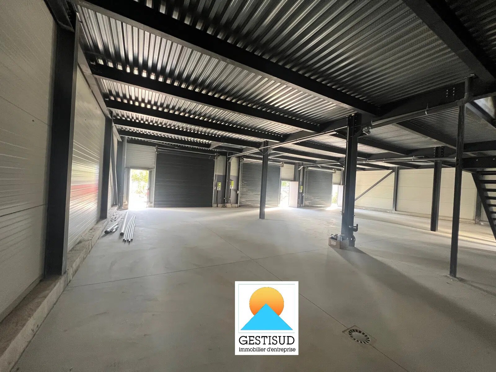 Local d’activités dans Aubagne à louer Photo intérieure– Image 1 sur 6