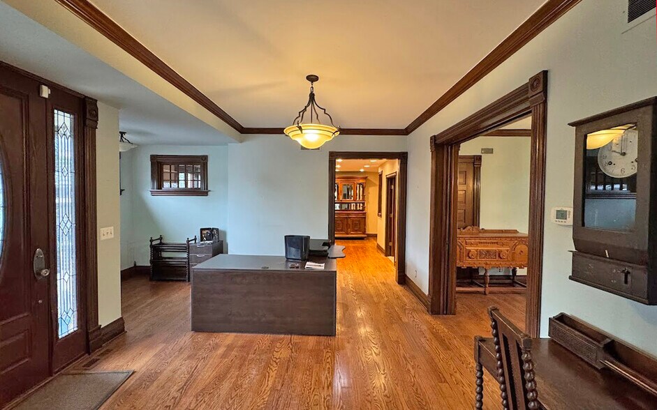 218 S Main St, Plymouth, MI à louer - Photo de l’immeuble – Image 3 sur 7