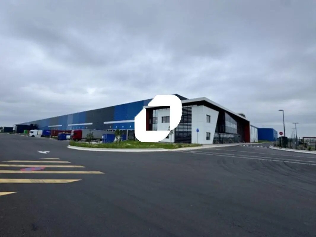 Industriel/Logistique dans Salomé à louer Photo de l’immeuble– Image 1 sur 13
