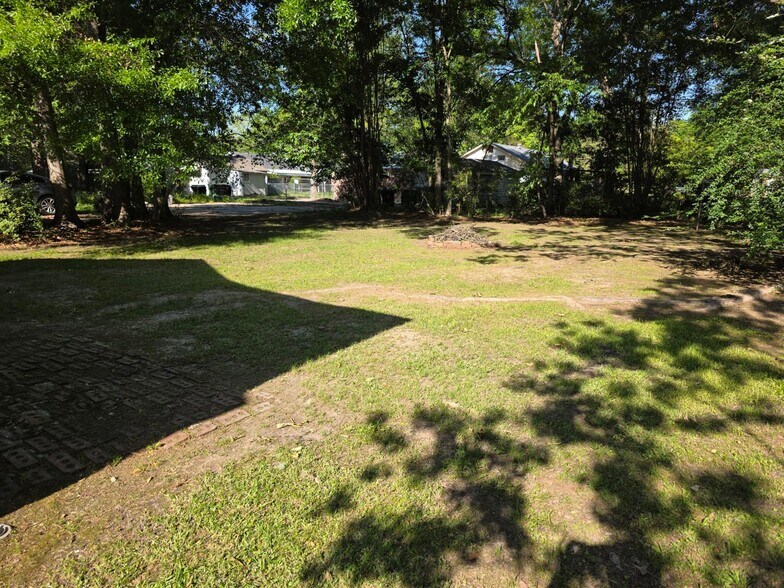 418 S 12th Ave, Hattiesburg, MS à vendre - Photo de l’immeuble – Image 2 sur 14