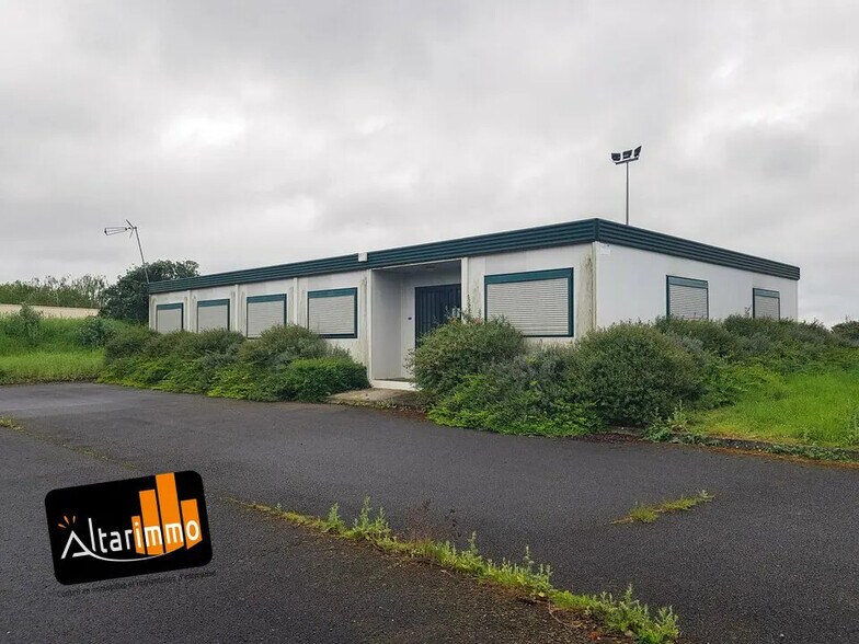 Local d'activités dans Cloyes-les-Trois-Rivières à vendre - Photo de l’immeuble – Image 1 sur 4