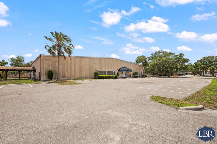 187 Barton Blvd, Rockledge, FL à louer - Photo de l’immeuble – Image 2 sur 4
