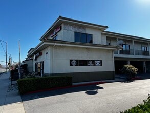 1050 Blossom Hill Rd, San Jose, CA à louer Photo de l’immeuble– Image 1 sur 5