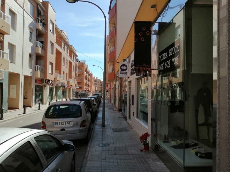 Local commercial dans El Ejido, Almería à louer - Photo de l’immeuble – Image 3 sur 8
