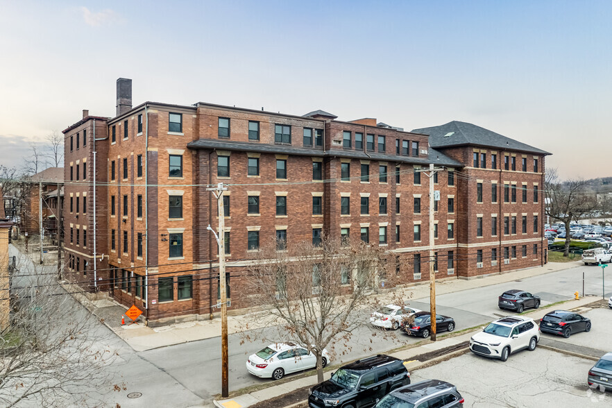 901-907 West St, Pittsburgh, PA à louer - Photo de l’immeuble – Image 2 sur 30