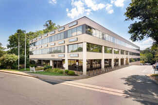 Plus de détails pour 7535 Little River Tpke, Annandale, VA - Bureau à vendre