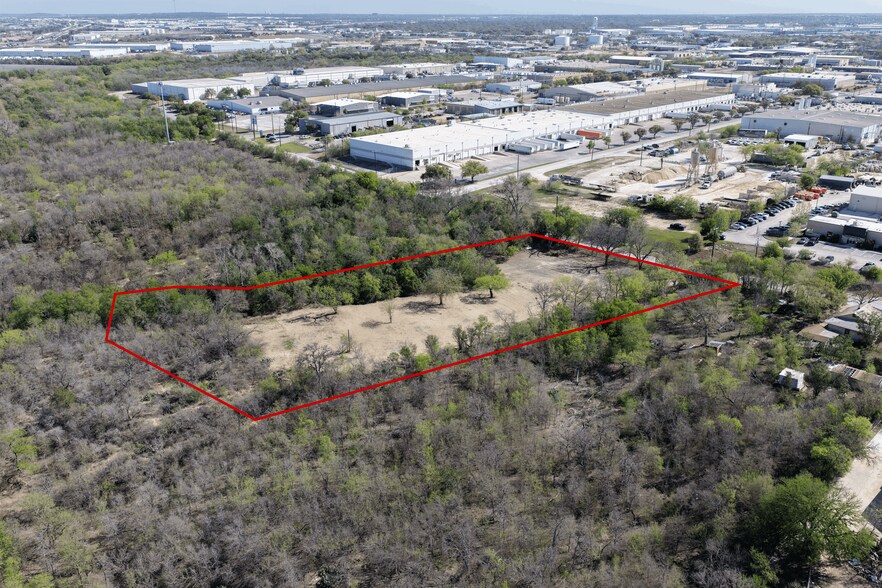 1027 Creekview Dr, San Antonio, TX à vendre - Photo de l’immeuble – Image 3 sur 6