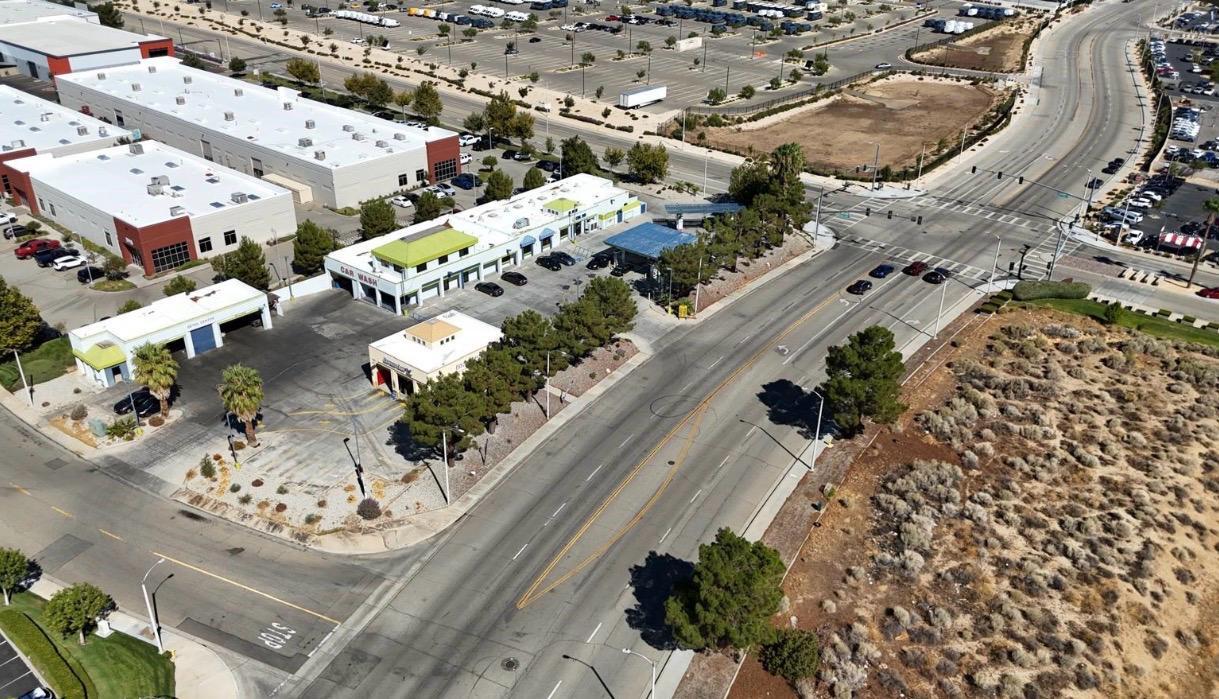 38935 5th St W, Palmdale, CA à louer Photo intérieure– Image 1 sur 2