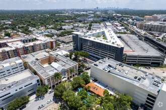 7090 SW 59th Pl, South Miami, FL - VUE AÉRIENNE  vue de carte - Image1