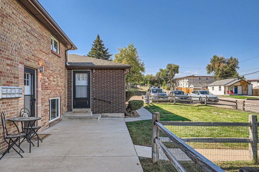 6160 W 17th Ave, Lakewood, CO à vendre - Photo de l’immeuble – Image 3 sur 44