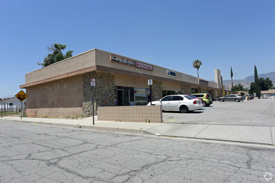 2724 N Waterman Ave, San Bernardino, CA à louer - Photo principale – Image 1 sur 9