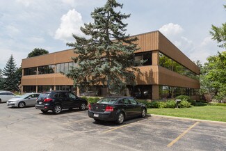Plus de détails pour 2727 N Grandview Blvd, Waukesha, WI - Bureau à louer