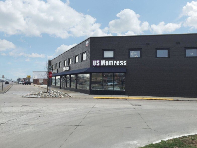 33477-33495 Woodward Ave, Birmingham, MI à louer - Photo de l’immeuble – Image 2 sur 2
