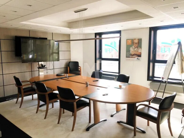 Bureau dans Évry-Courcouronnes à vendre - Photo intérieure – Image 2 sur 14