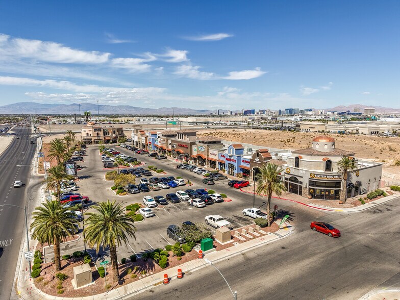 6830-6870 S Rainbow Blvd, Las Vegas, NV à louer - Photo de l’immeuble – Image 2 sur 10