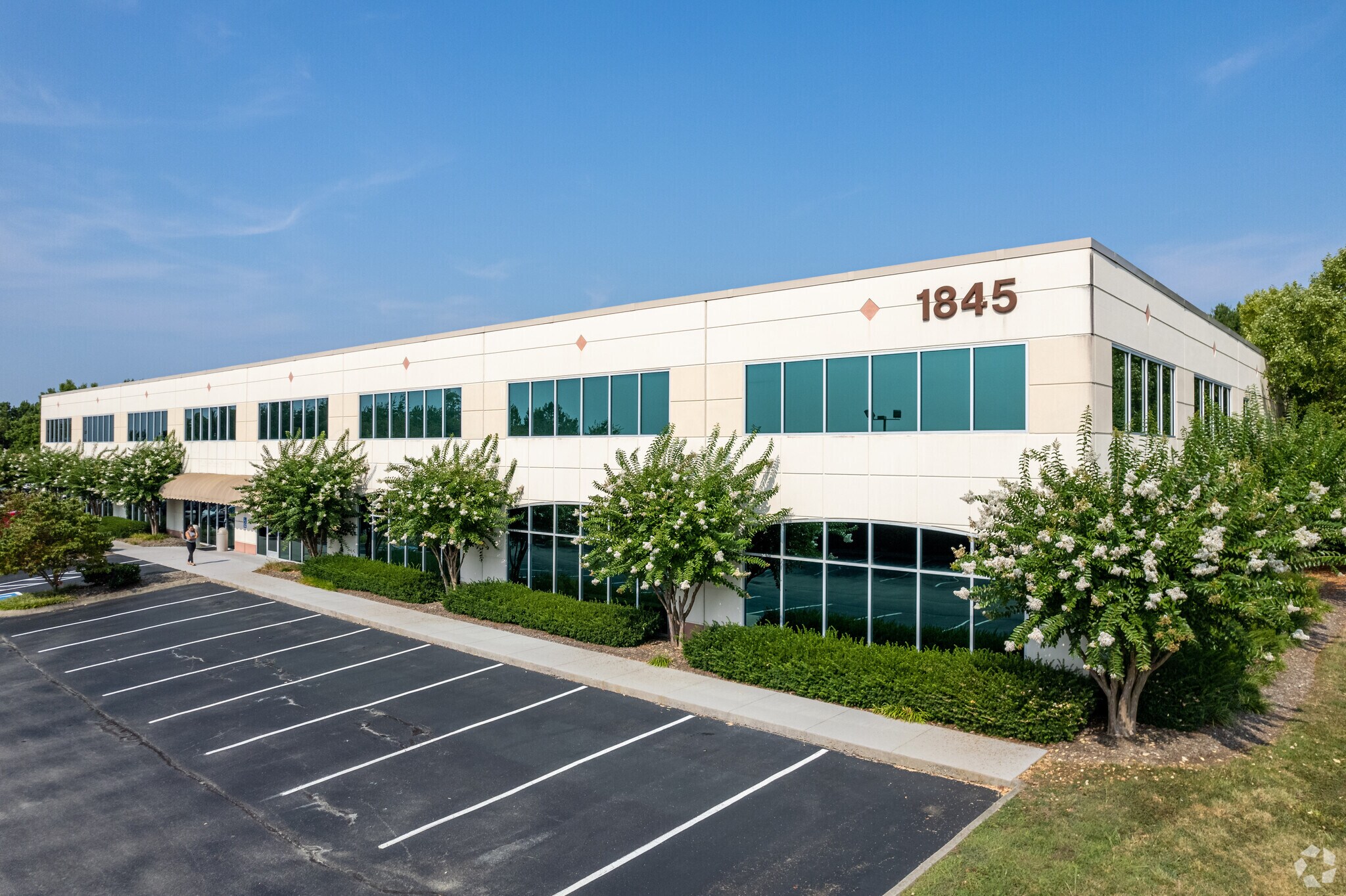 1845 Midpark Rd, Knoxville, TN à louer Photo principale– Image 1 sur 36