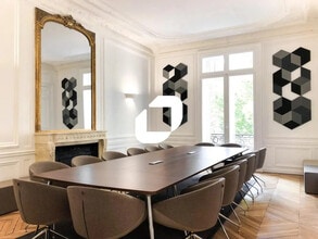 155 Boulevard Haussmann, Paris à louer Photo de l’immeuble– Image 2 sur 17