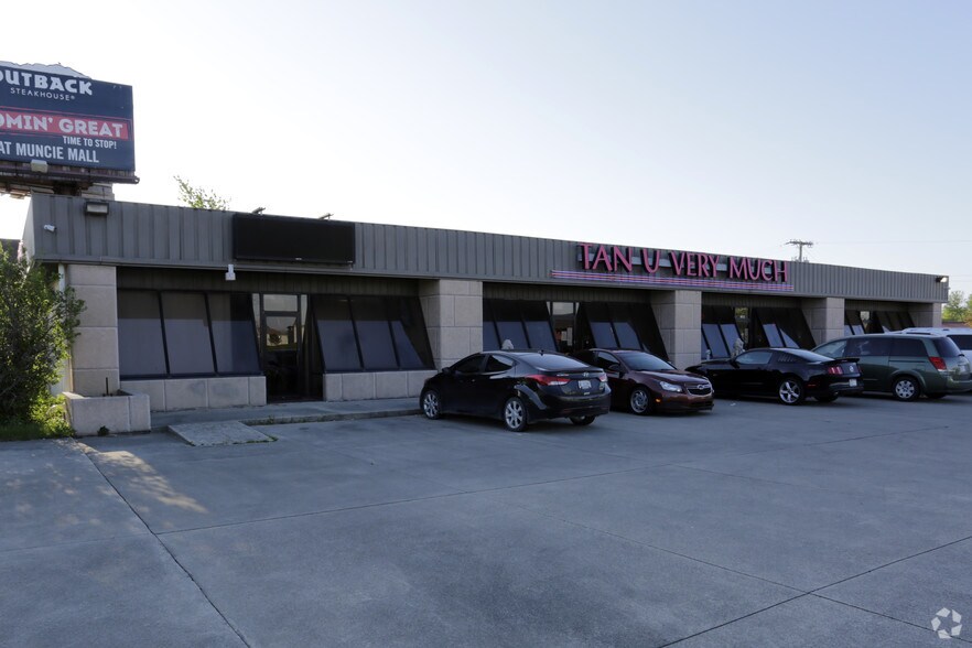 5200 W Bradburn Dr, Muncie, IN à louer - Photo de l’immeuble – Image 2 sur 4