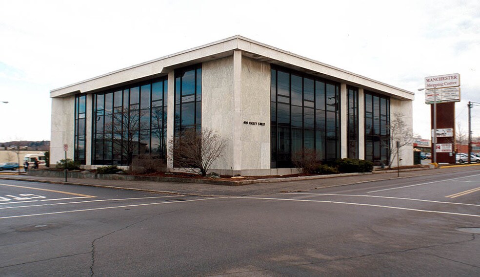 490 Valley St, Manchester, NH à vendre - Photo de l’immeuble – Image 3 sur 9