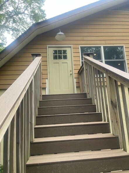 750 Fort Salonga Rd, Northport, NY à louer - Photo de l’immeuble – Image 3 sur 6