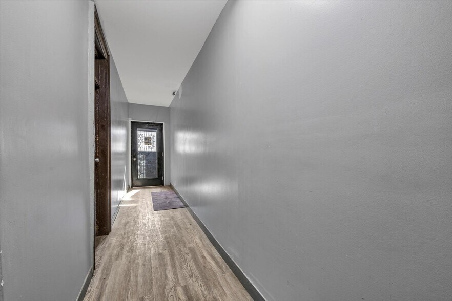 2539 Church Ave, Brooklyn, NY à vendre - Photo de l’immeuble – Image 2 sur 35