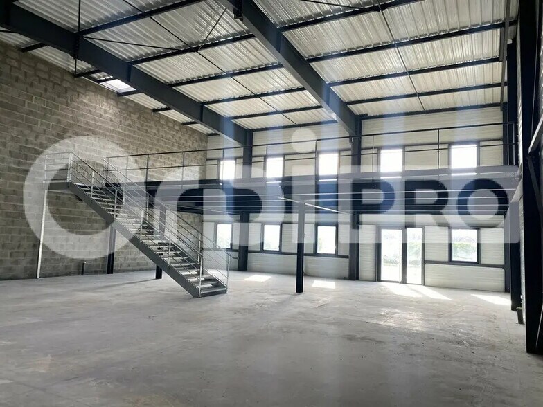 Local d'activités dans Le Havre à vendre - Photo de l’immeuble – Image 1 sur 4