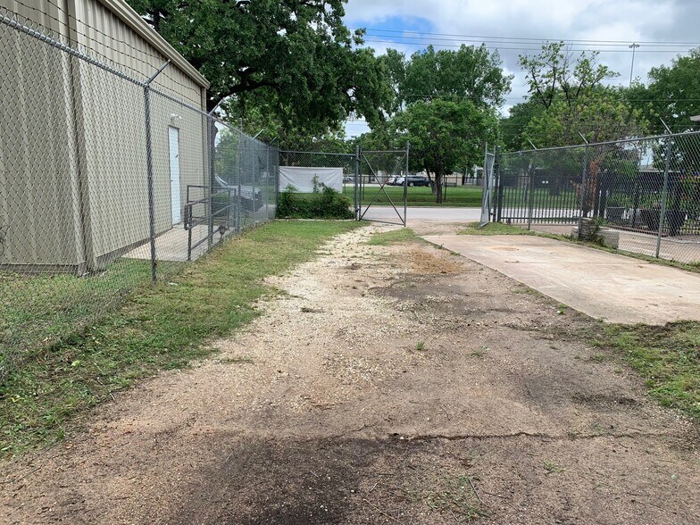 844 27th st, Houston, TX à louer - Photo de l’immeuble – Image 2 sur 7