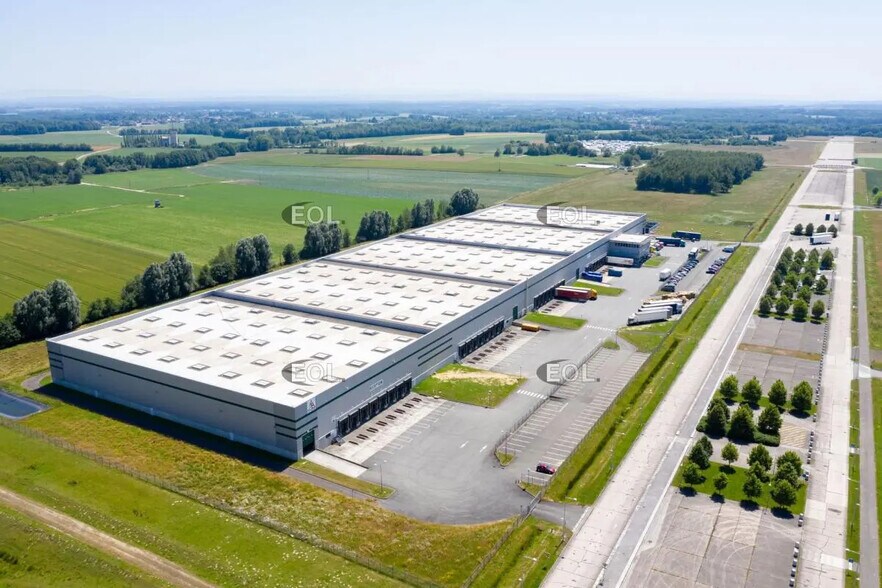 Industriel/Logistique dans Fontaine à louer - Aérien – Image 2 sur 3