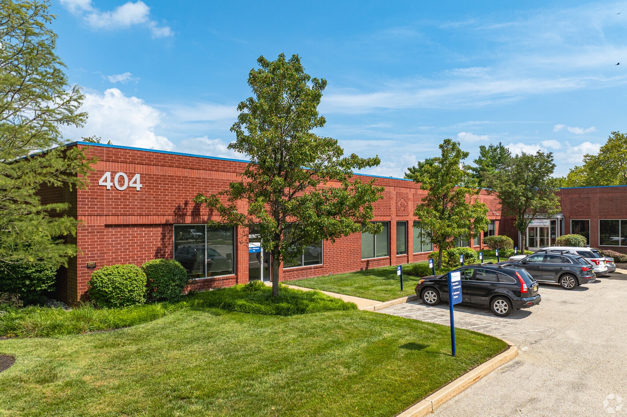 402-404 Lippincott Dr, Marlton, NJ à vendre Photo de l’immeuble– Image 1 sur 25