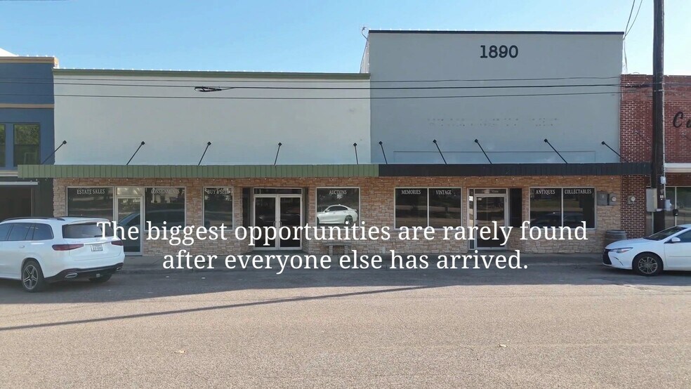 107 W Main St, Cameron, TX à louer - Vidéo sur l’annonce professionnelle – Image 3 sur 39