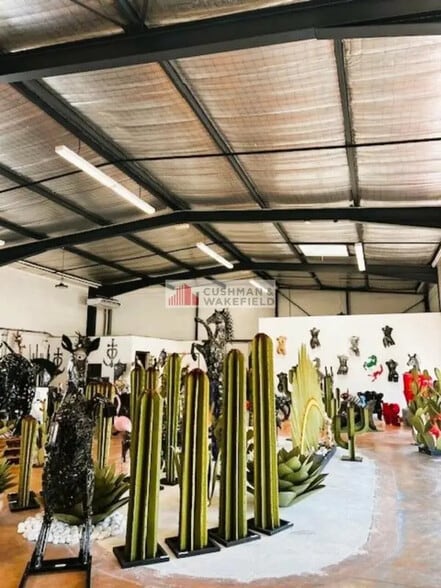 Local commercial dans Nîmes à louer - Photo intérieure – Image 1 sur 3