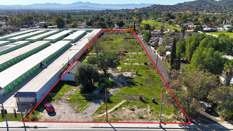 5934 Mission Blvd, Riverside, CA à vendre - Photo de l’immeuble – Image 2 sur 23