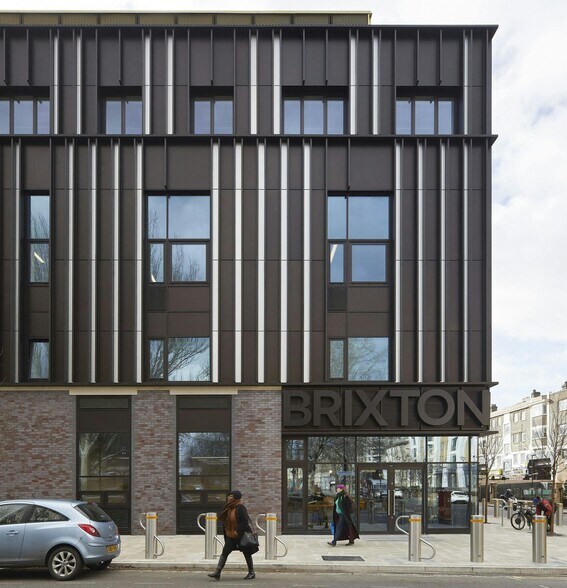 385 Coldharbour Ln, Londres à louer - Photo de l’immeuble – Image 1 sur 11