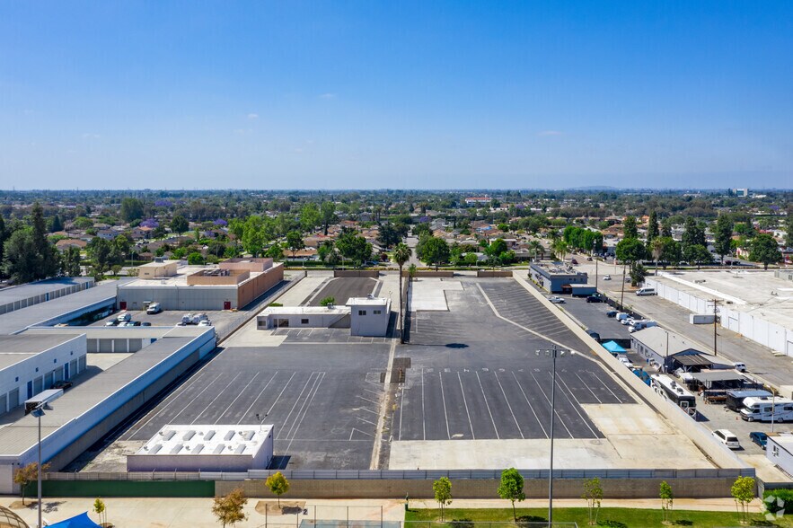 9607-9623 Imperial Hwy, Downey, CA à louer - Photo de l’immeuble – Image 3 sur 3
