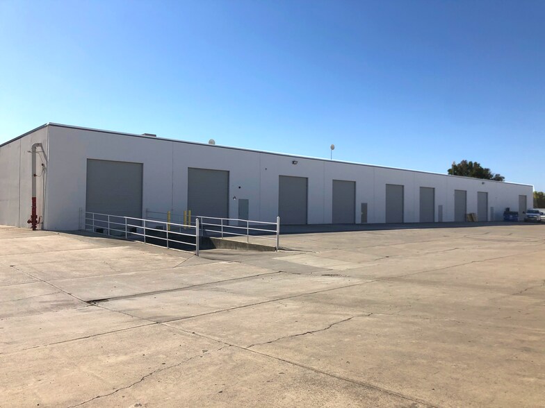 4772 Frontier Way, Stockton, CA à louer - Photo de l’immeuble – Image 2 sur 4