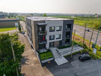 Plus de détails pour 925 Rue Longpré, Mascouche, QC - Logement à vendre