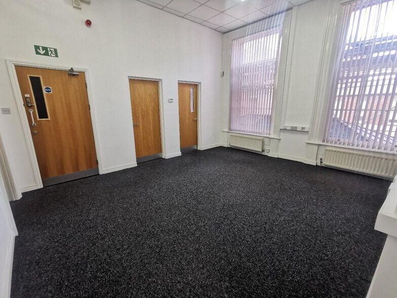 63 Westgate Rd, Newcastle Upon Tyne à louer - Photo de l’immeuble – Image 3 sur 8