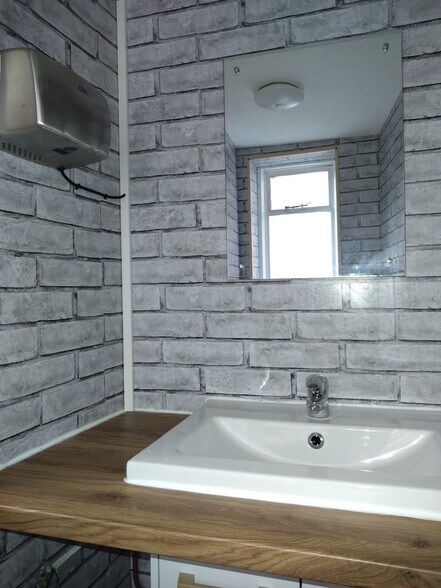 43 High St, Ross On Wye à vendre - Photo de l’immeuble – Image 2 sur 7