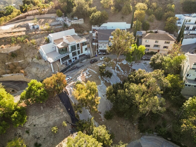 3969 Oakfield Dr, Sherman Oaks, CA à vendre - Aérien – Image 2 sur 4