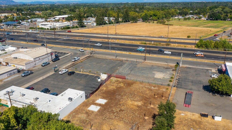 4530 Westside Rd, Redding, CA à vendre - Aérien – Image 3 sur 15