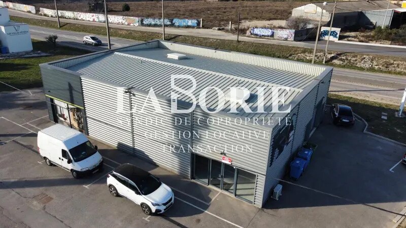 Local commercial dans Vedène à louer Photo de l’immeuble– Image 1 sur 20