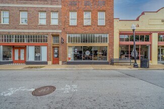 Plus de détails pour 200-208 E Washington St, Suffolk, VA - Logement à vendre