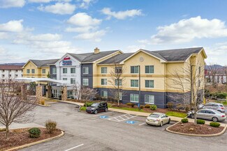 Plus de détails pour 107 Bair Blvd, New Stanton, PA - Hôtellerie à vendre