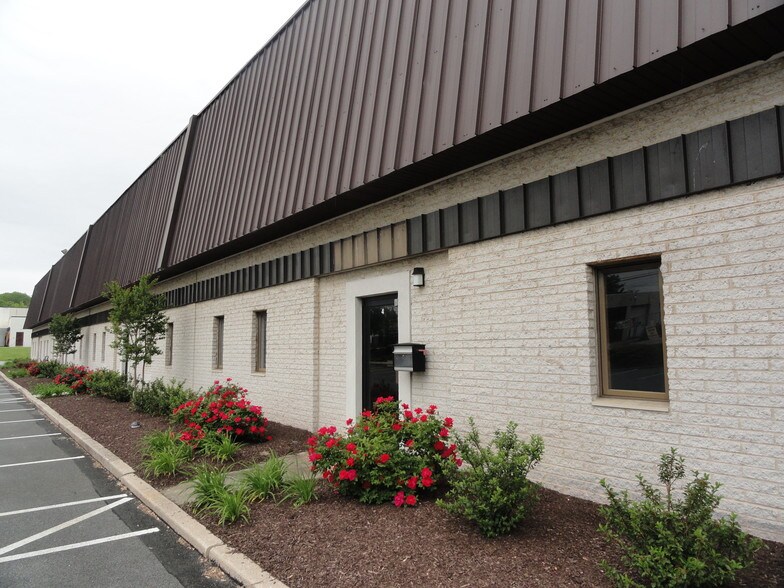 701A Ashland Ave, Folcroft, PA à louer - Photo principale – Image 1 sur 10