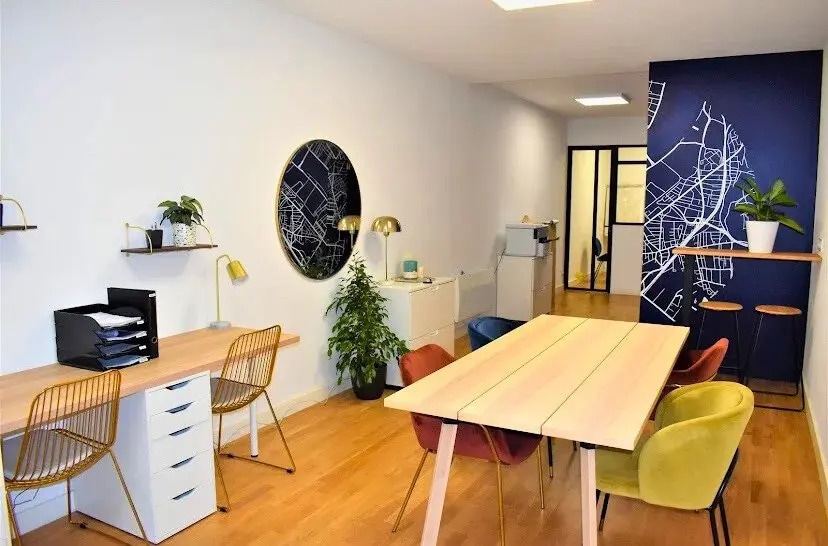 Local commercial dans Bordeaux à louer - Photo de l’immeuble – Image 1 sur 2